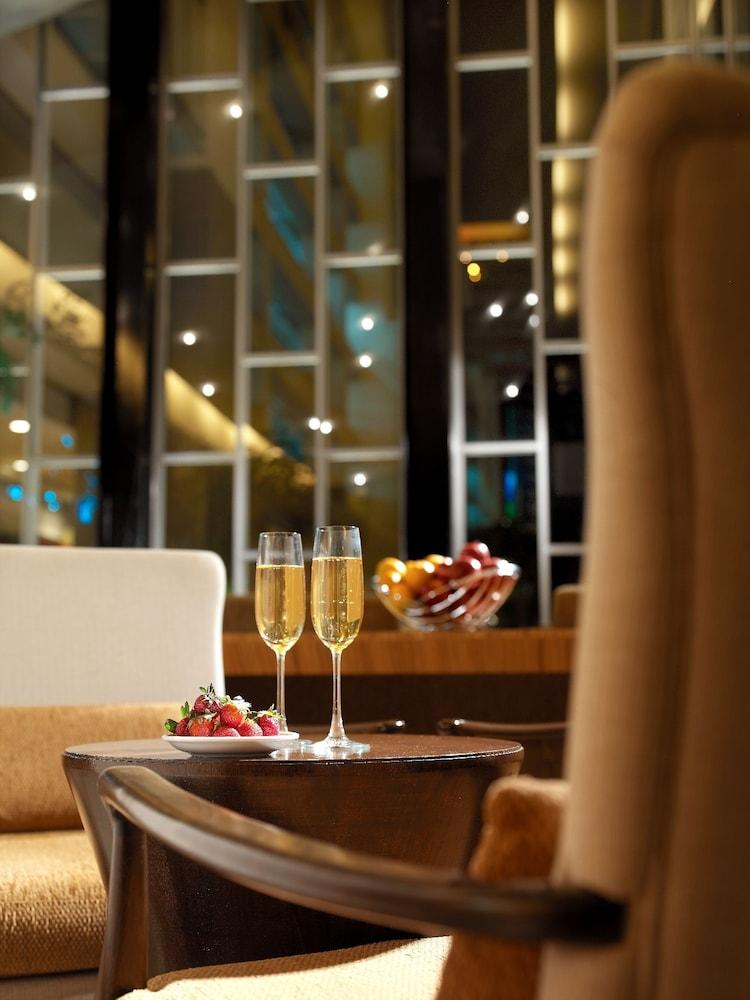 St Giles Boulevard Hotel 4*