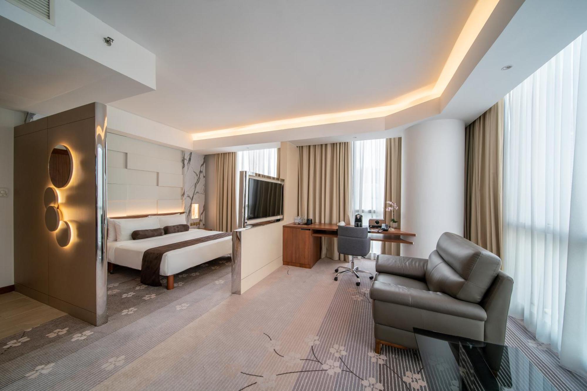 St Giles Boulevard 4*